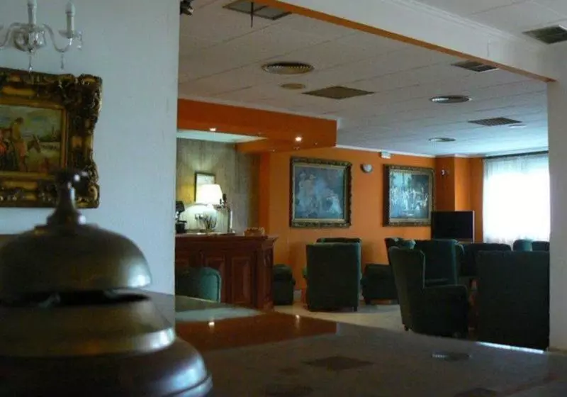 Fotos del hotel Reconquista:  7