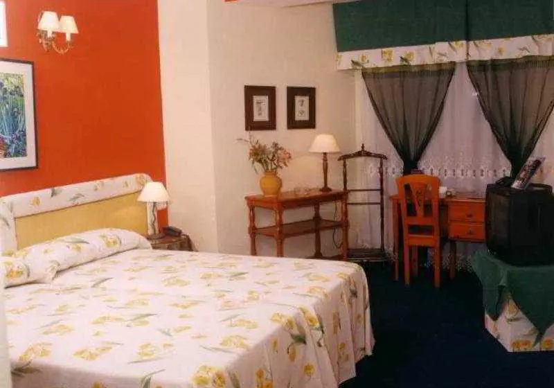 Fotos del hotel Reconquista:  2