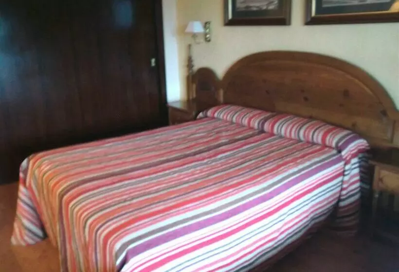 Fotos del hotel El Tozal:  12