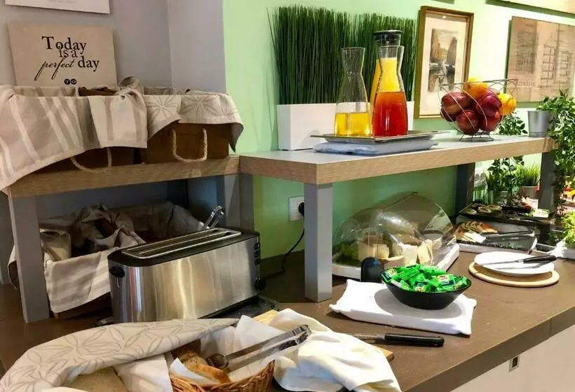 Fotos del hotel Cryston:  4