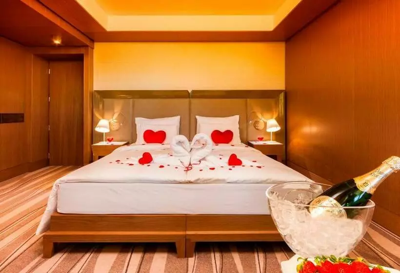 Fotos del hotel Grand  Europa Since 1869:  12