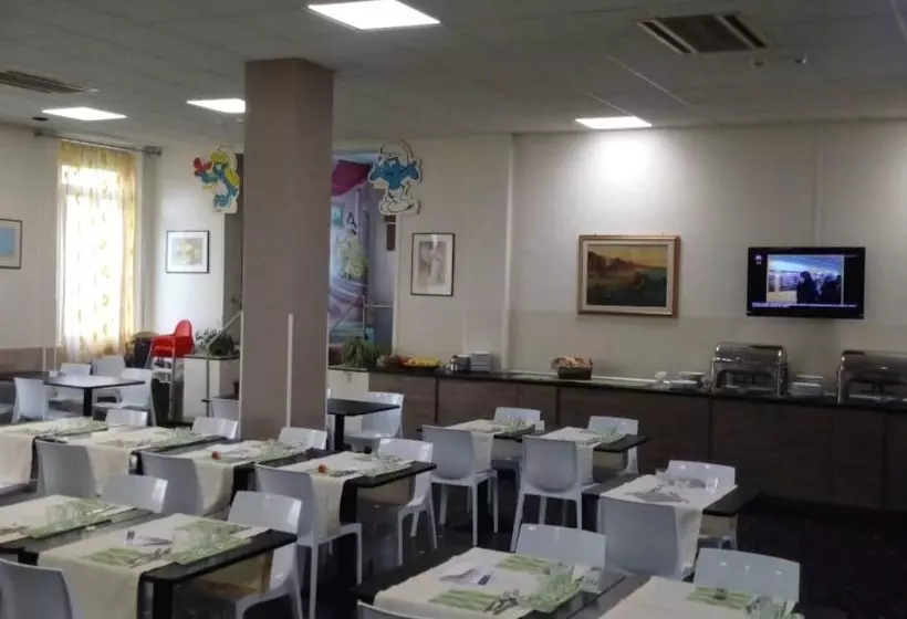 Fotos del hotel Elena:  9