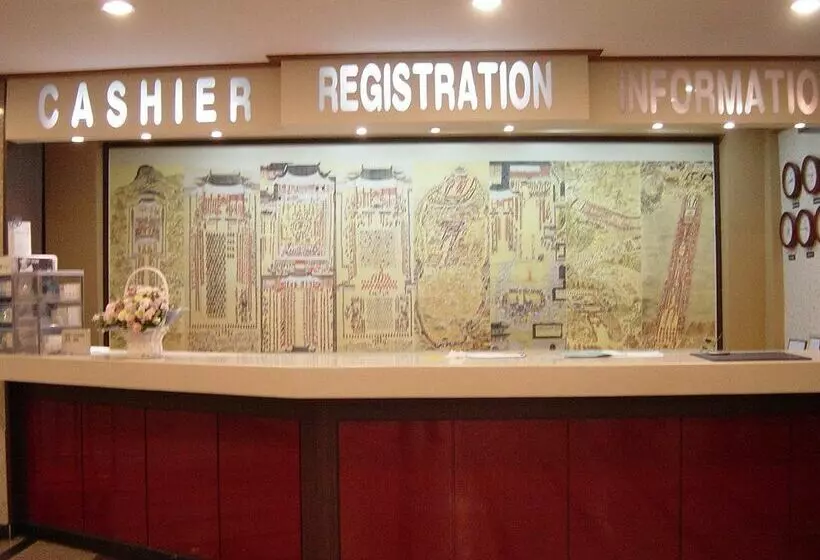 Fotos del hotel Regency Tourist:  2