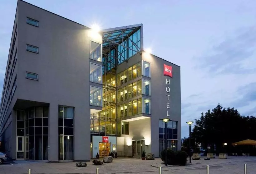Fotos del hotel Ibis Linz City:  7