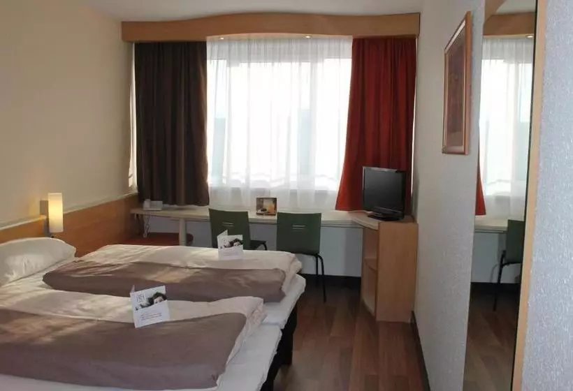 Fotos del hotel Ibis Linz City:  8