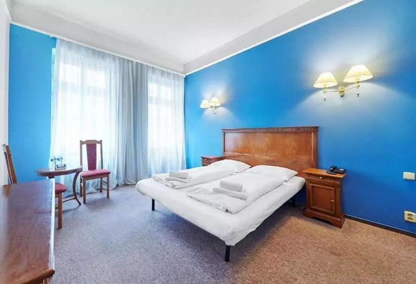 Fotos del hotel Abri:  8