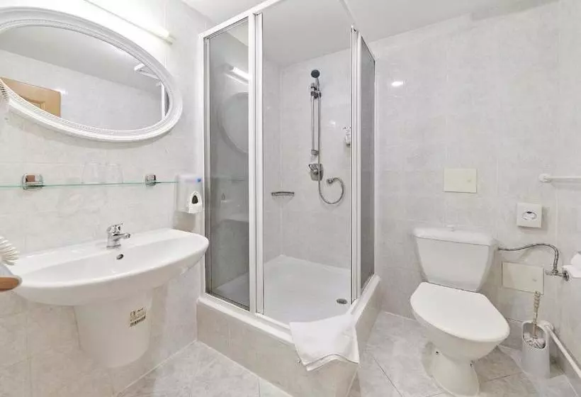 Fotos del hotel Abri:  4