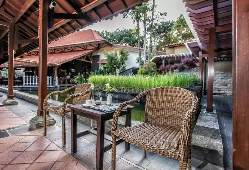 Fotos del hotel Singgasana Hotel Surabaya:  9