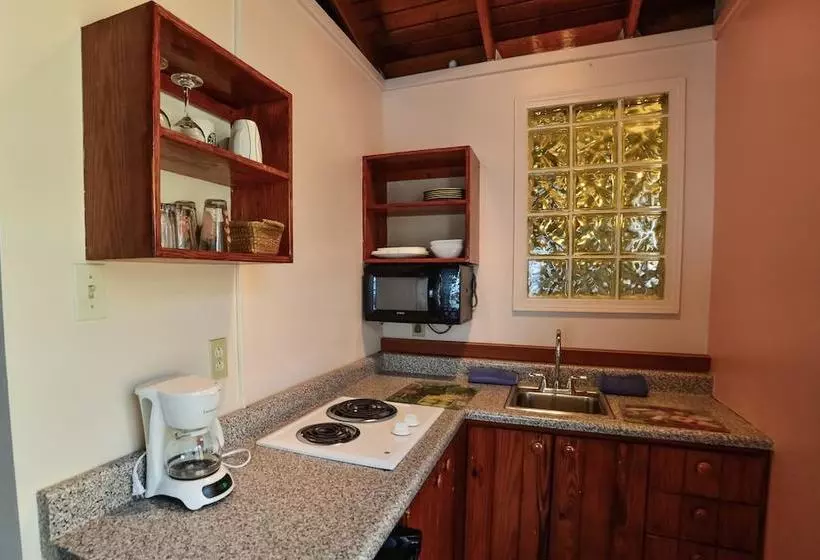 Fotos del hotel Lemontree Oceanfront Cottages:  3