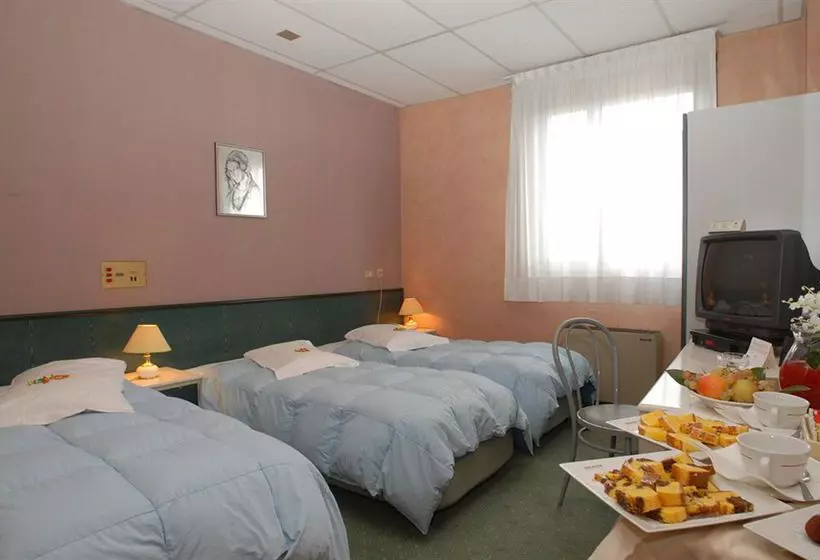 Fotos del hotel Thp  Bologna:  7