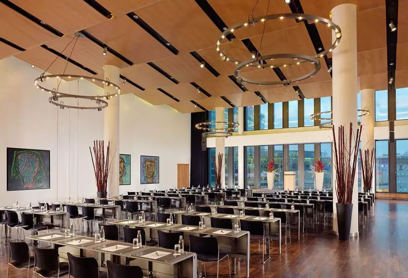 Fotos del hotel Swissôtel Berlin:  2