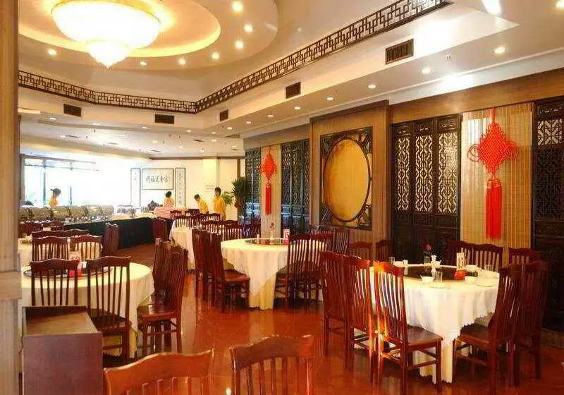 Fotos del hotel Beijing Jingu Qilong Hotel:  4