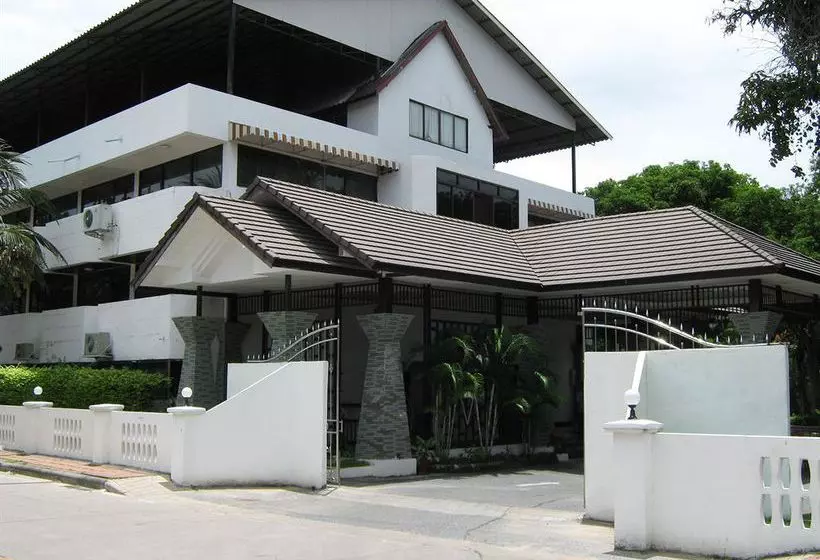 Fotos del hotel Royal Orchid Resort:  6