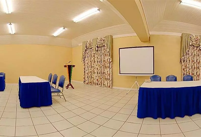 Fotos del hotel Rooms On The Beach Ocho Rios:  6