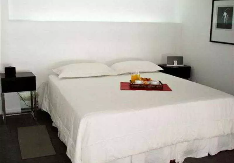 Fotos del hotel Young & Stones:  5