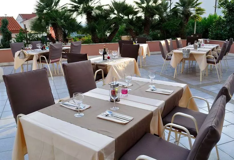 Fotos del hotel Apartments And Rooms Villa Javor:  3