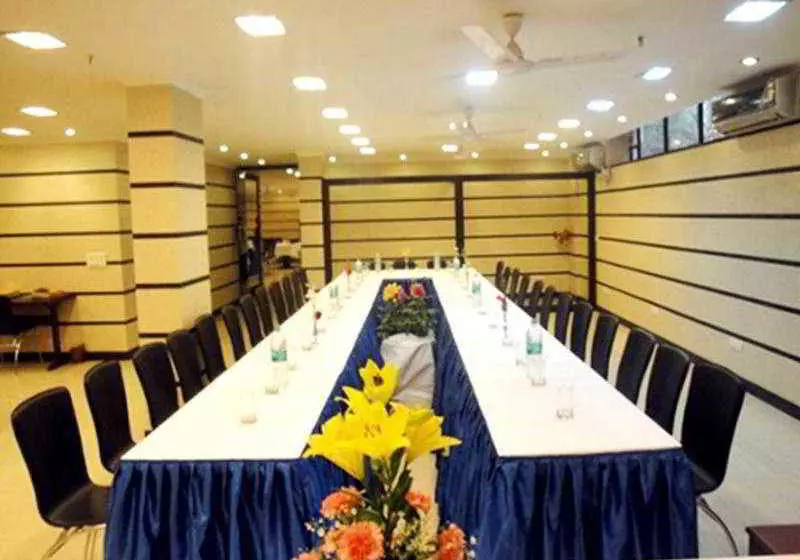 Fotos del hotel Hotel Akshara Dunsvirk Court:  5