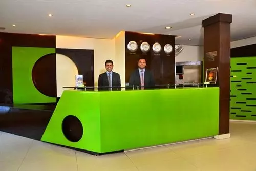 Fotos del hotel Gautam Deluxe:  13