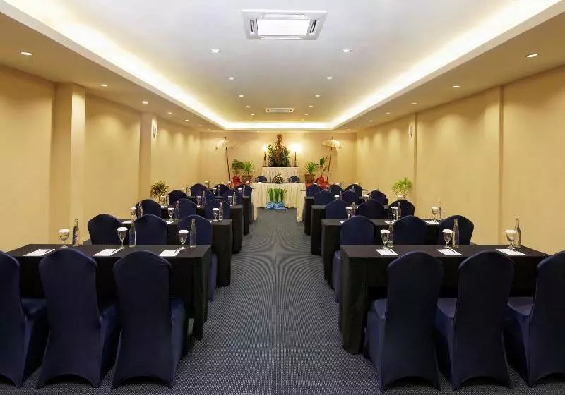 Fotos del hotel Kuta Station:  13