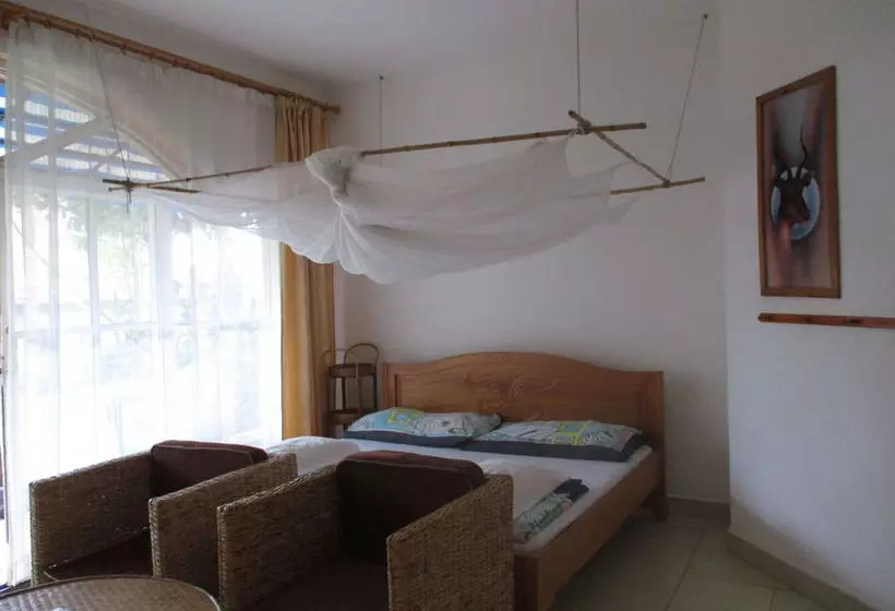 Buziga Shelter Lodge