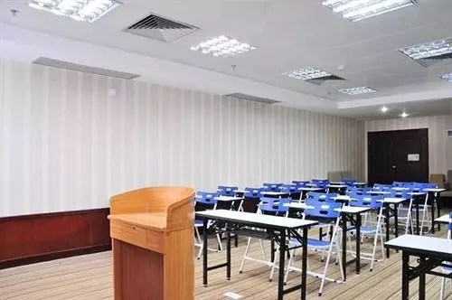 Fotos del hotel Huali Shishang:  4