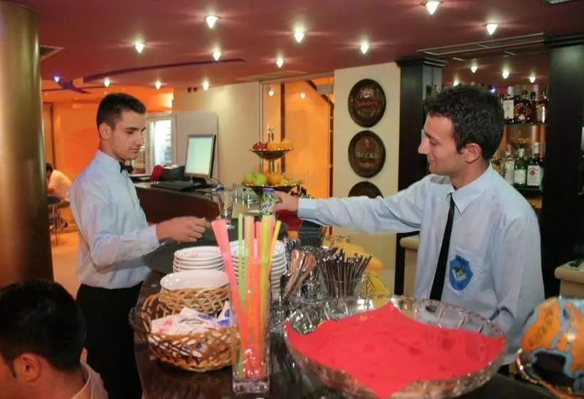 Fotos del hotel Smerald:  10