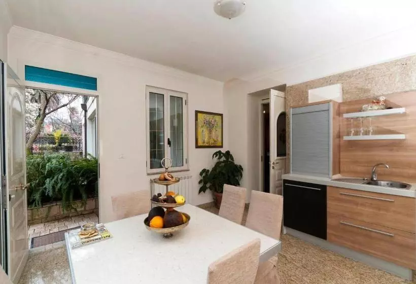 Fotos del hotel Nautica:  11