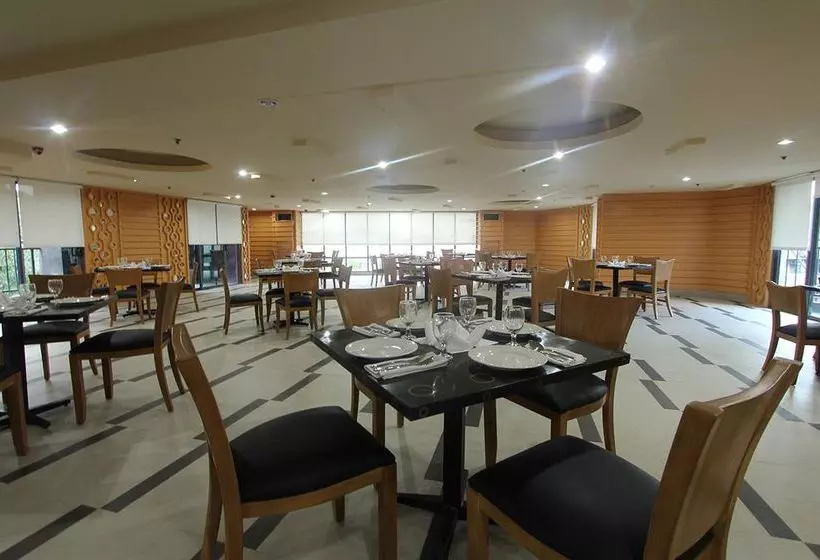 Fotos del hotel City Suites Ramos Tower:  9