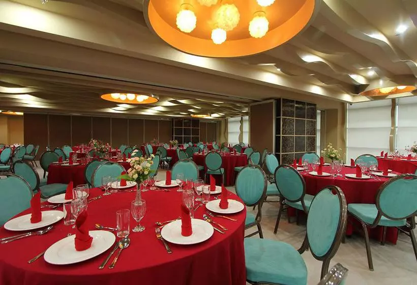 Fotos del hotel City Suites Ramos Tower:  13