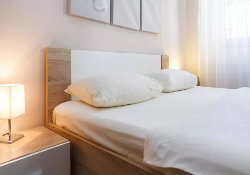 Fotos del hotel Studio Skadarlija 3:  15