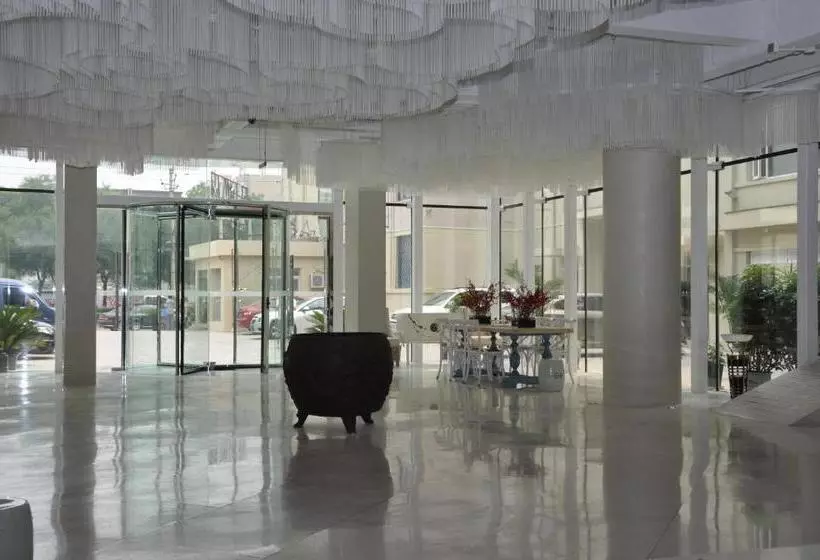 Fotos del hotel Springs Valley:  3