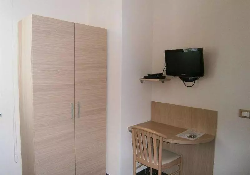 Fotos del hotel Arianna Hill House:  11