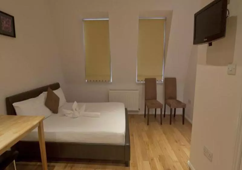 Fotos del hotel 198 Suites:  5