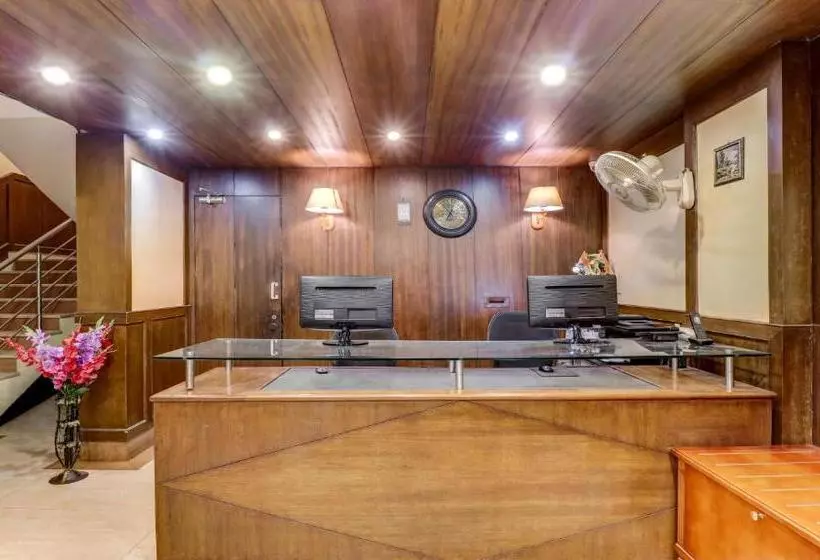 Fotos del hotel Treebo Trip Royale Brigade:  12