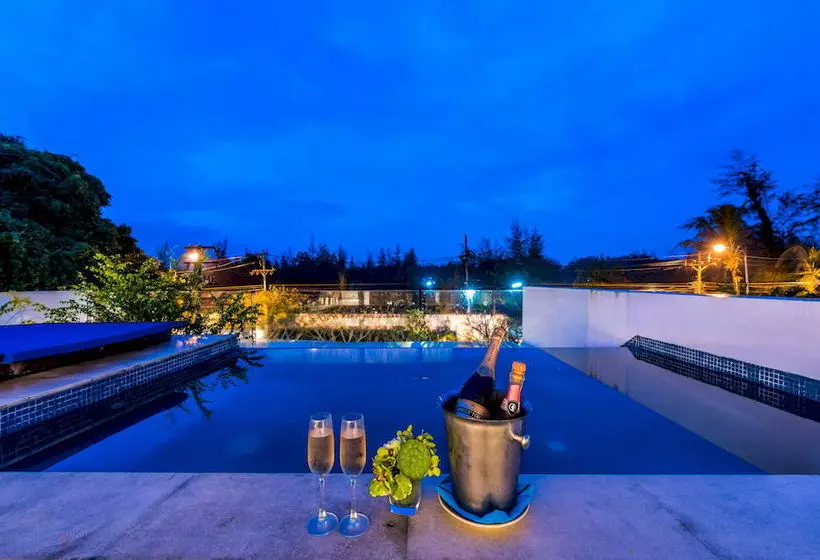 Fotos del hotel Lotus Gardens Residence:  10