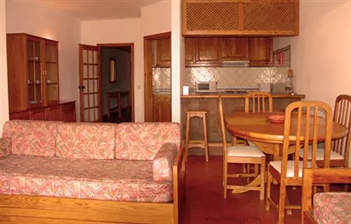 Fotos del hotel Alta Oura Apartments:  3