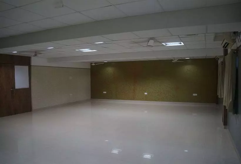 Fotos del hotel Lotels Residency:  13