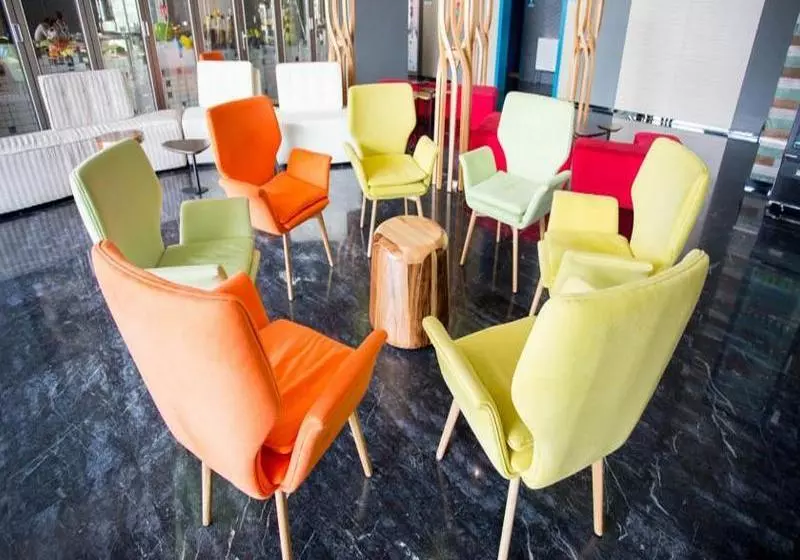 Fotos del hotel Ibis Styles Huizhou Xunliao Bay:  16