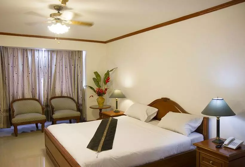 Fotos del hotel Omni Syncate Suites:  21