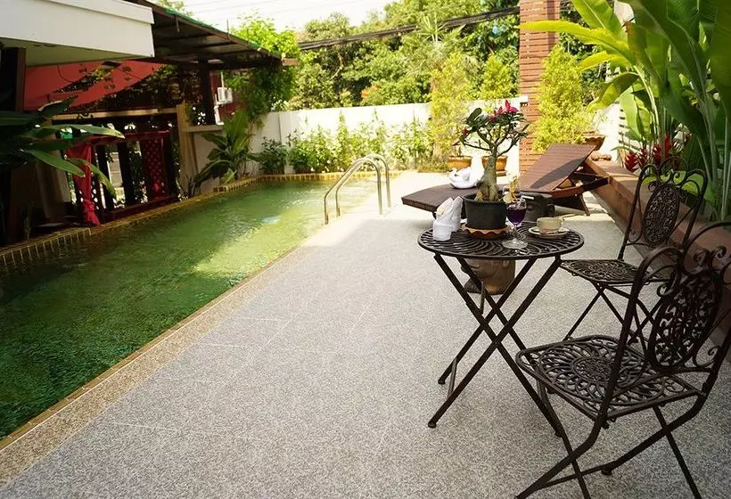 Fotos del hotel Bupa Montra:  9