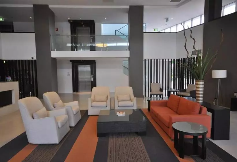 Fotos del hotel Chancellor Lakeside Apartments:  3