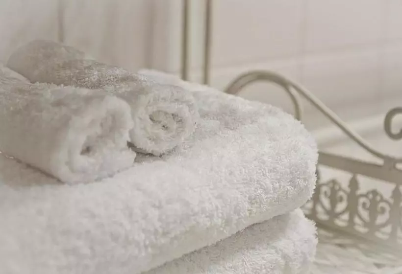 Fotos del hotel The Gallery Bed And Breakfast:  2