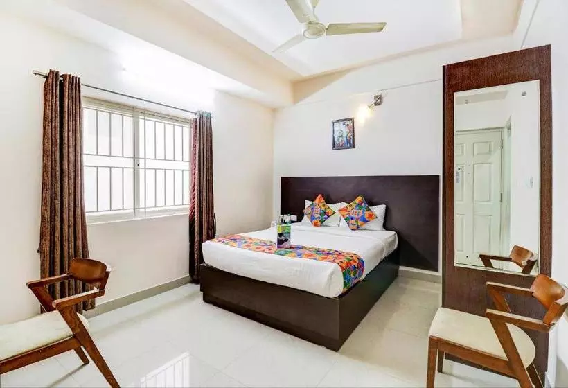 Fotos del hotel Fabhotel Bali Square Munnekollal:  13