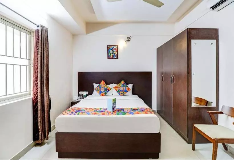 Fotos del hotel Fabhotel Bali Square Munnekollal:  5