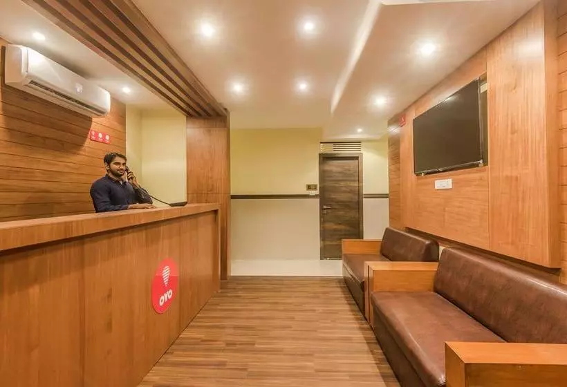 Fotos del hotel Fab Adlon International:  3
