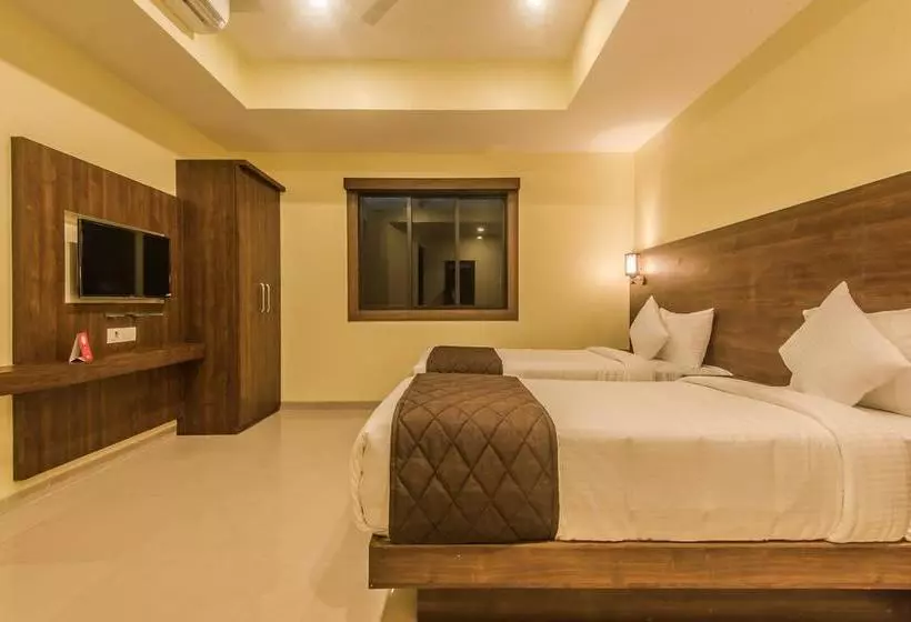 Fotos del hotel Fab Adlon International:  18
