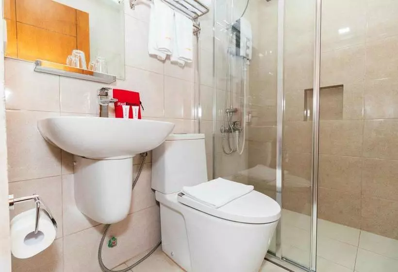 Fotos del hotel Reddoorz Premium @ Sampaloc Makati:  20