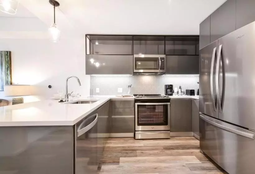 Fotos del hotel Global Luxury Suites In South End:  25