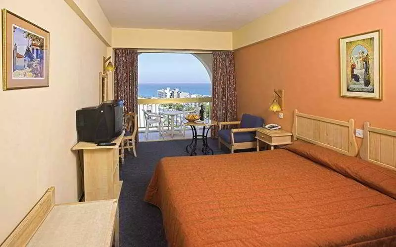 Fotos del hotel Golden Arches:  2