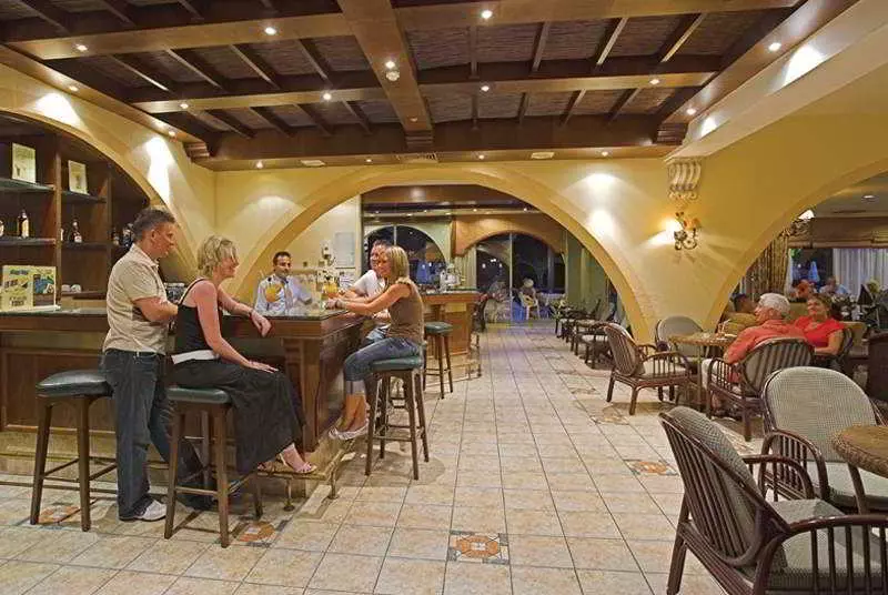 Fotos del hotel Golden Arches:  10